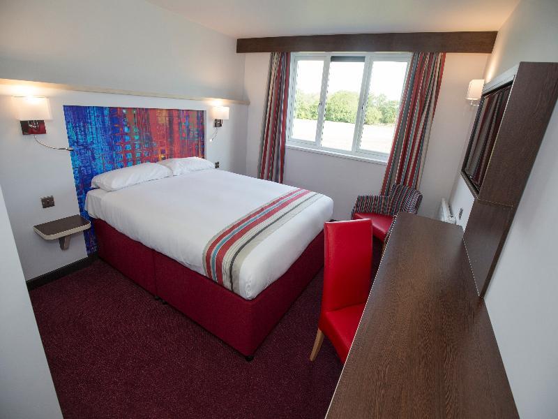 Hotel Ramada Milton Keynes Esterno foto