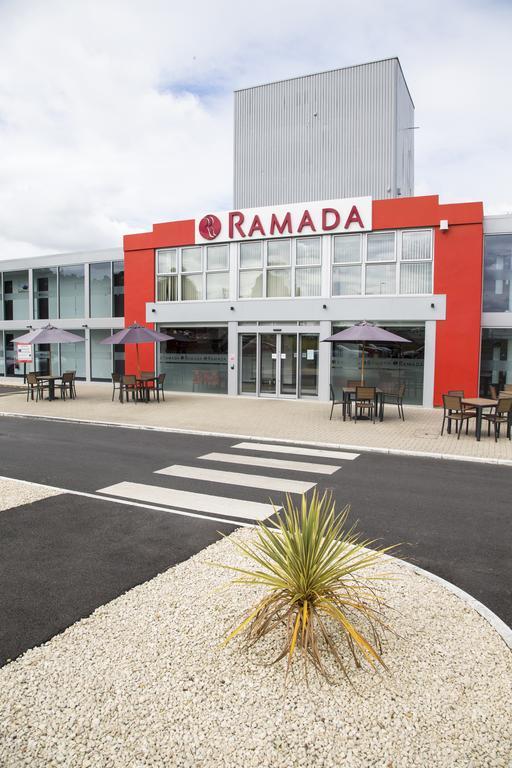 Hotel Ramada Milton Keynes Esterno foto